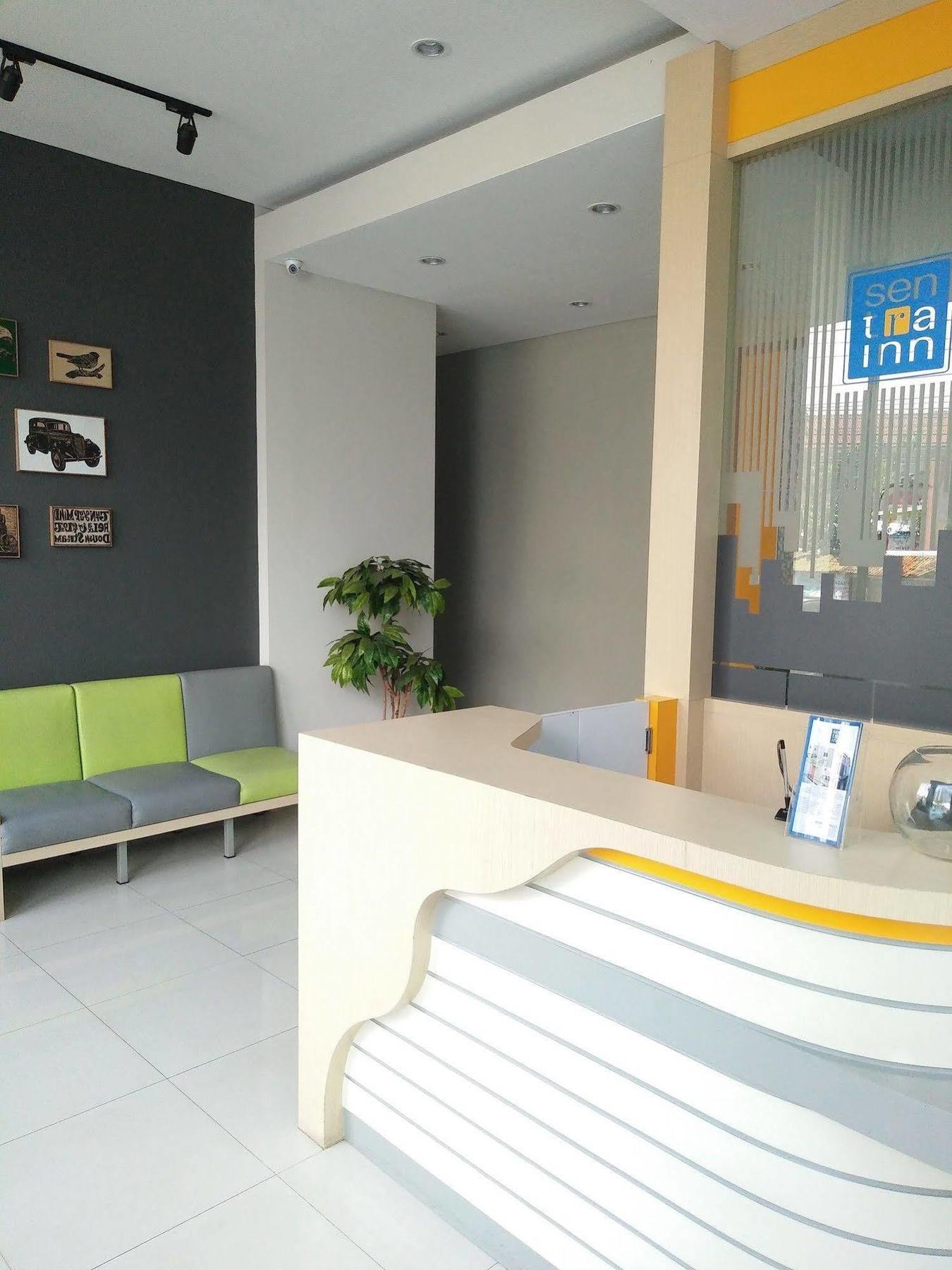 Sentra Inn Bandung Exterior foto