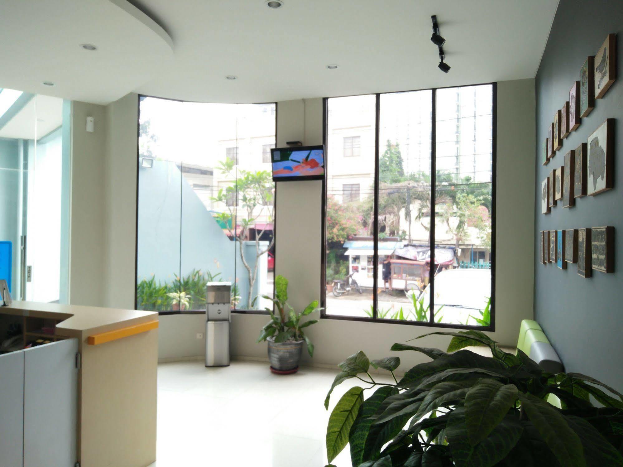 Sentra Inn Bandung Exterior foto