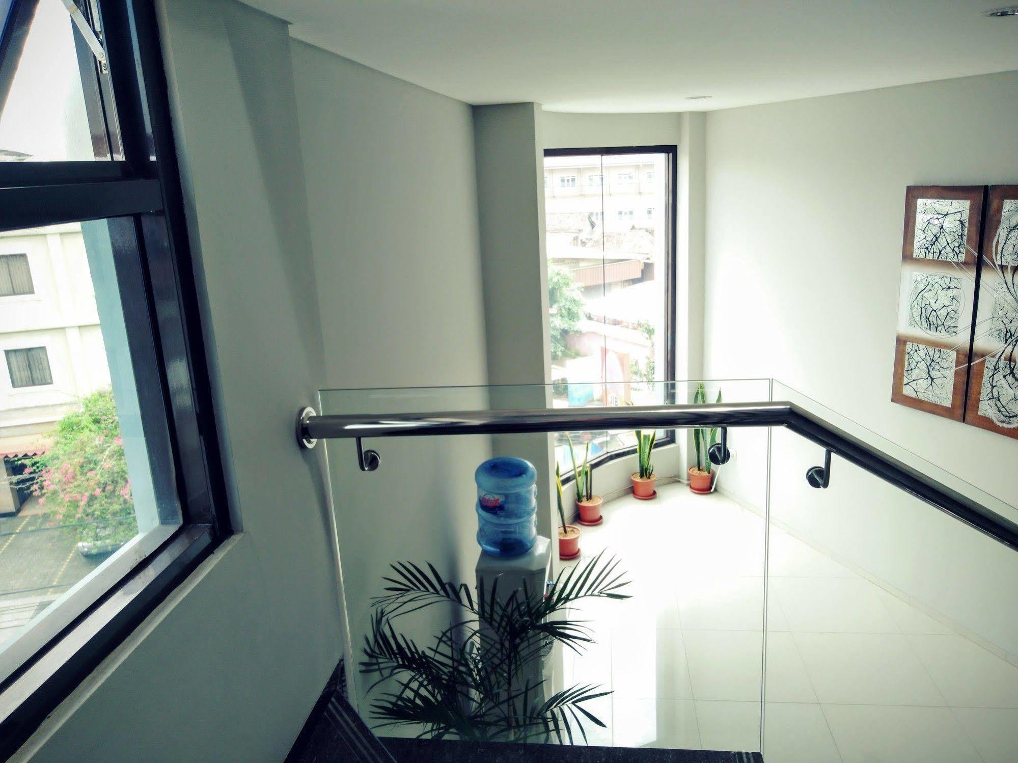 Sentra Inn Bandung Exterior foto